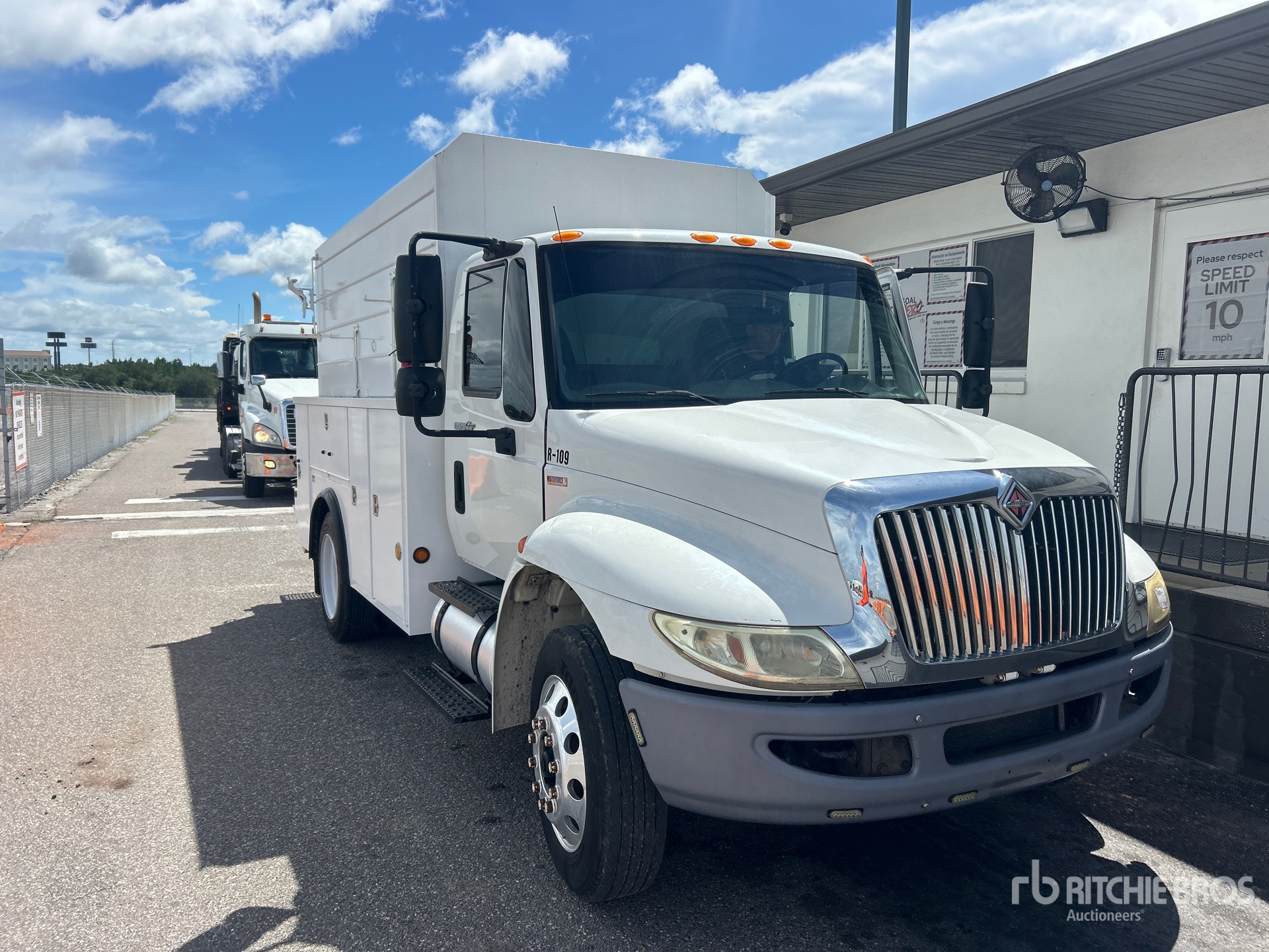 2011 International 4300