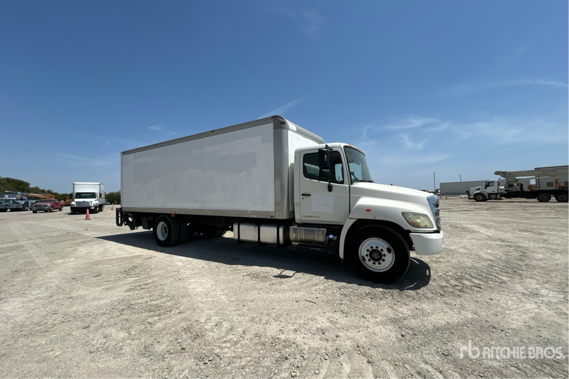 2012 Hino 338