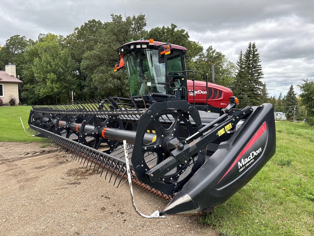 2013 MacDon M155 30 ft Swather Windrower