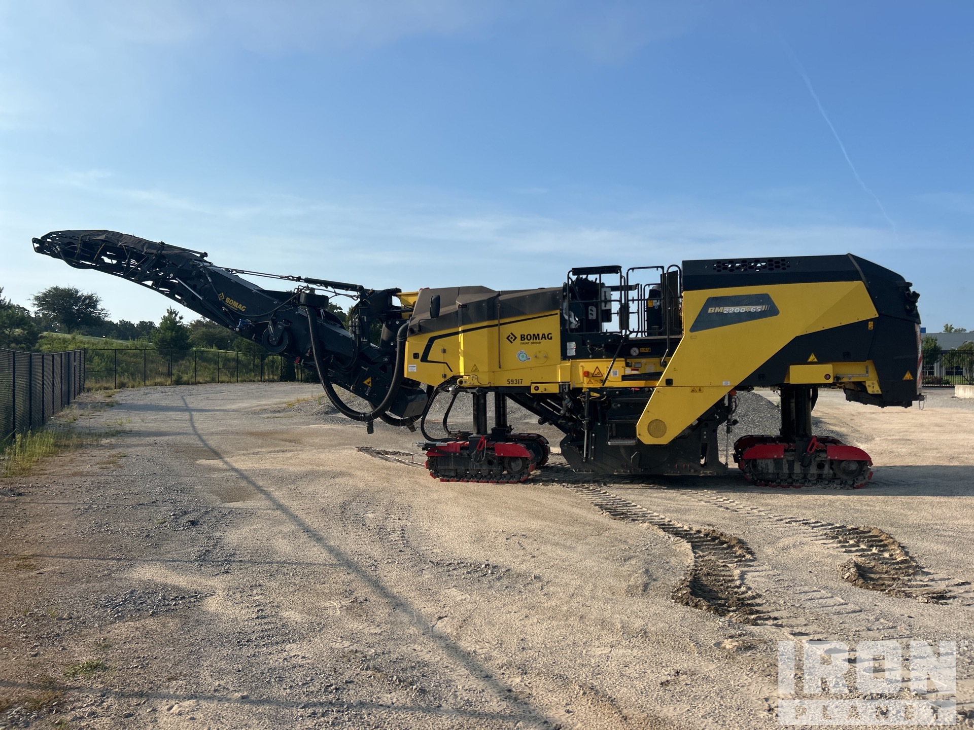 2022 Bomag BM2200/65