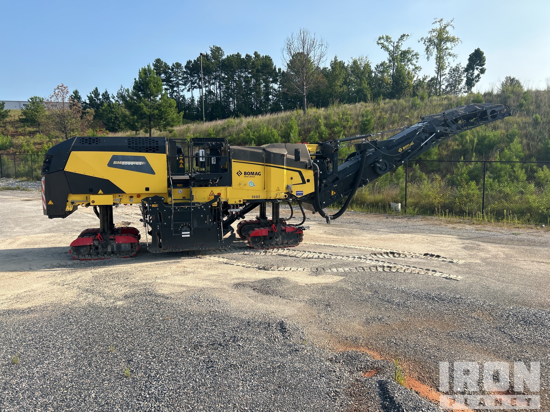 2022 Bomag BM2200/65