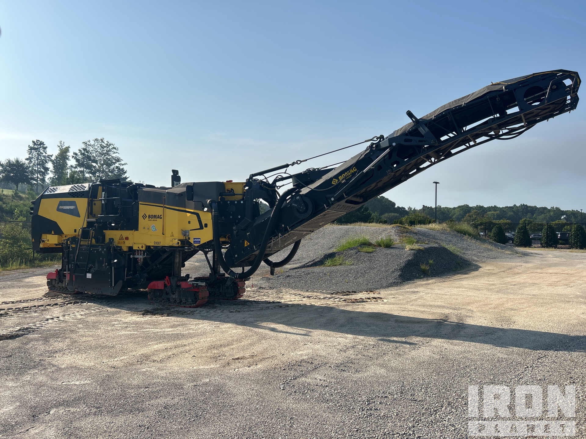 2022 Bomag BM2200/65