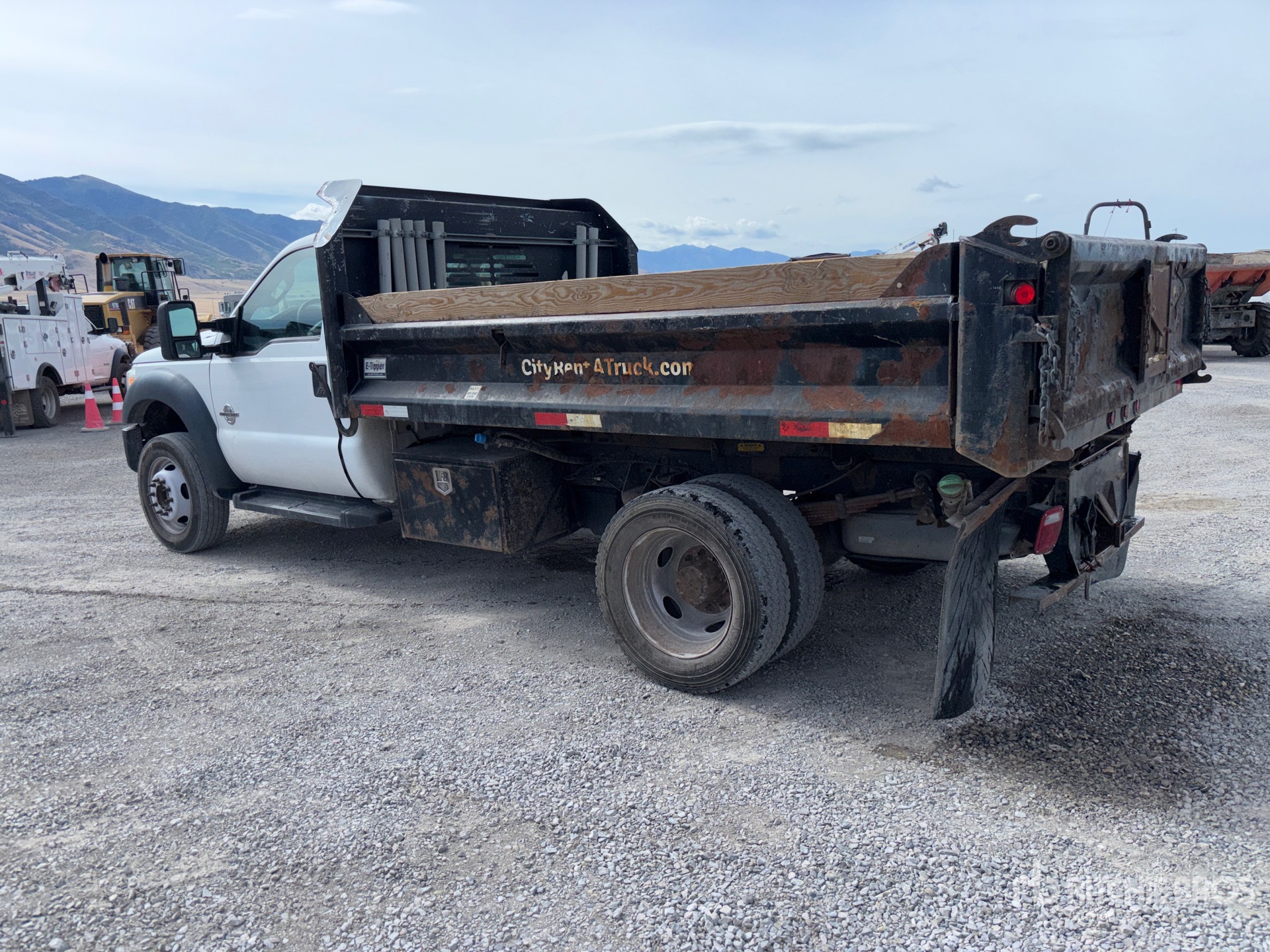 General Appearance with Picture, Left Rear Corner