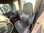 Cab with Seats/armrests