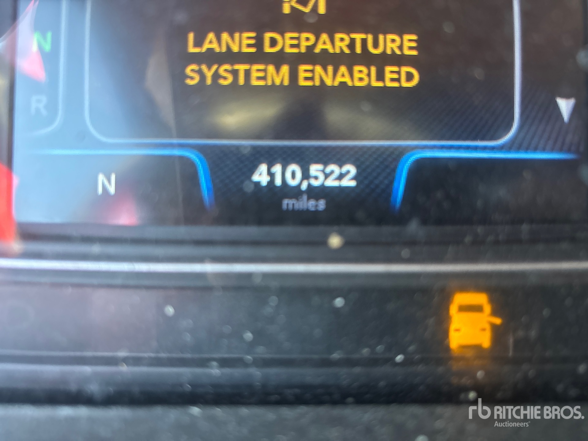 2021 International LT625
