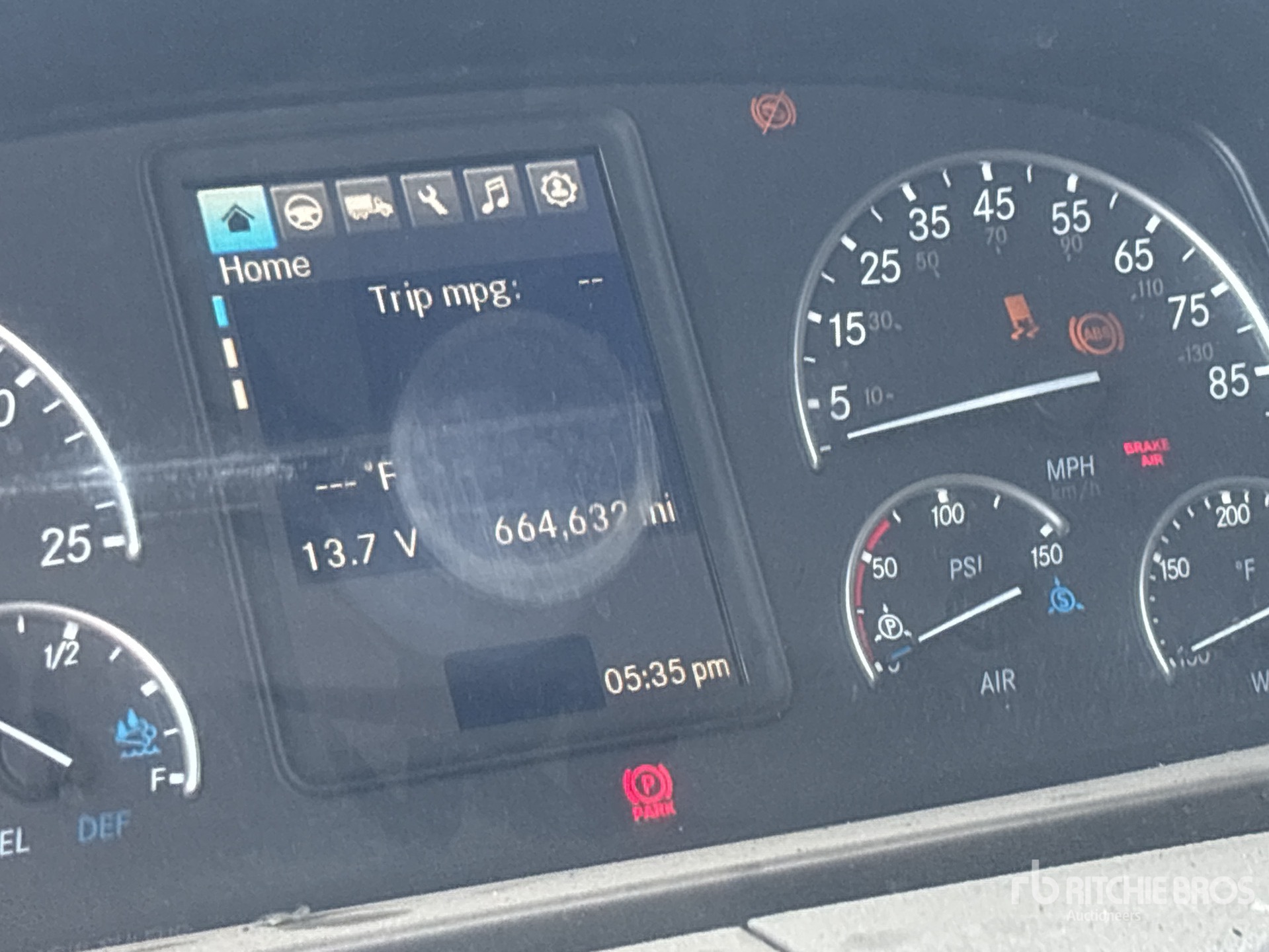 2019 Freightliner CASCADIA 126