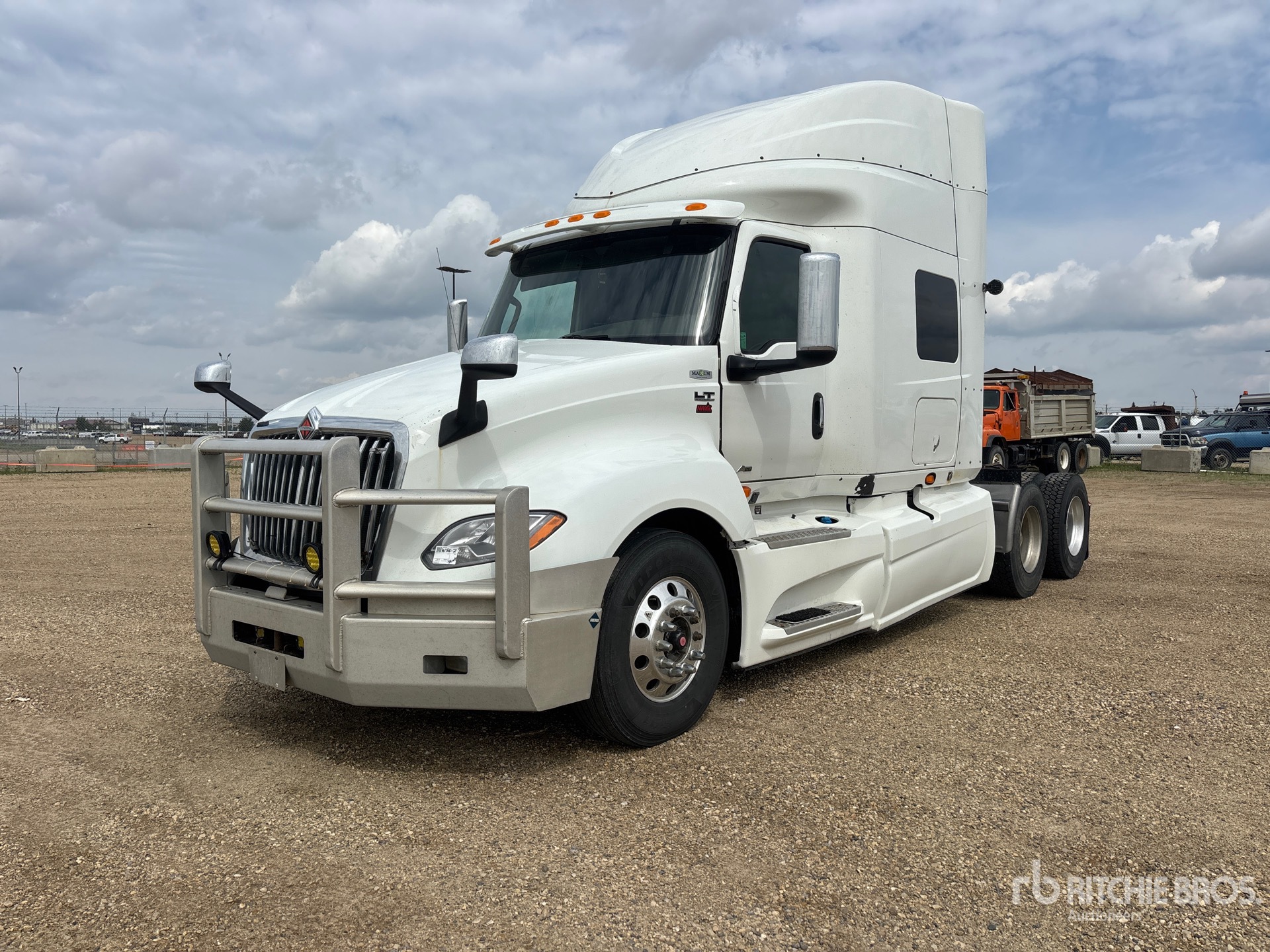 2019 International LT625