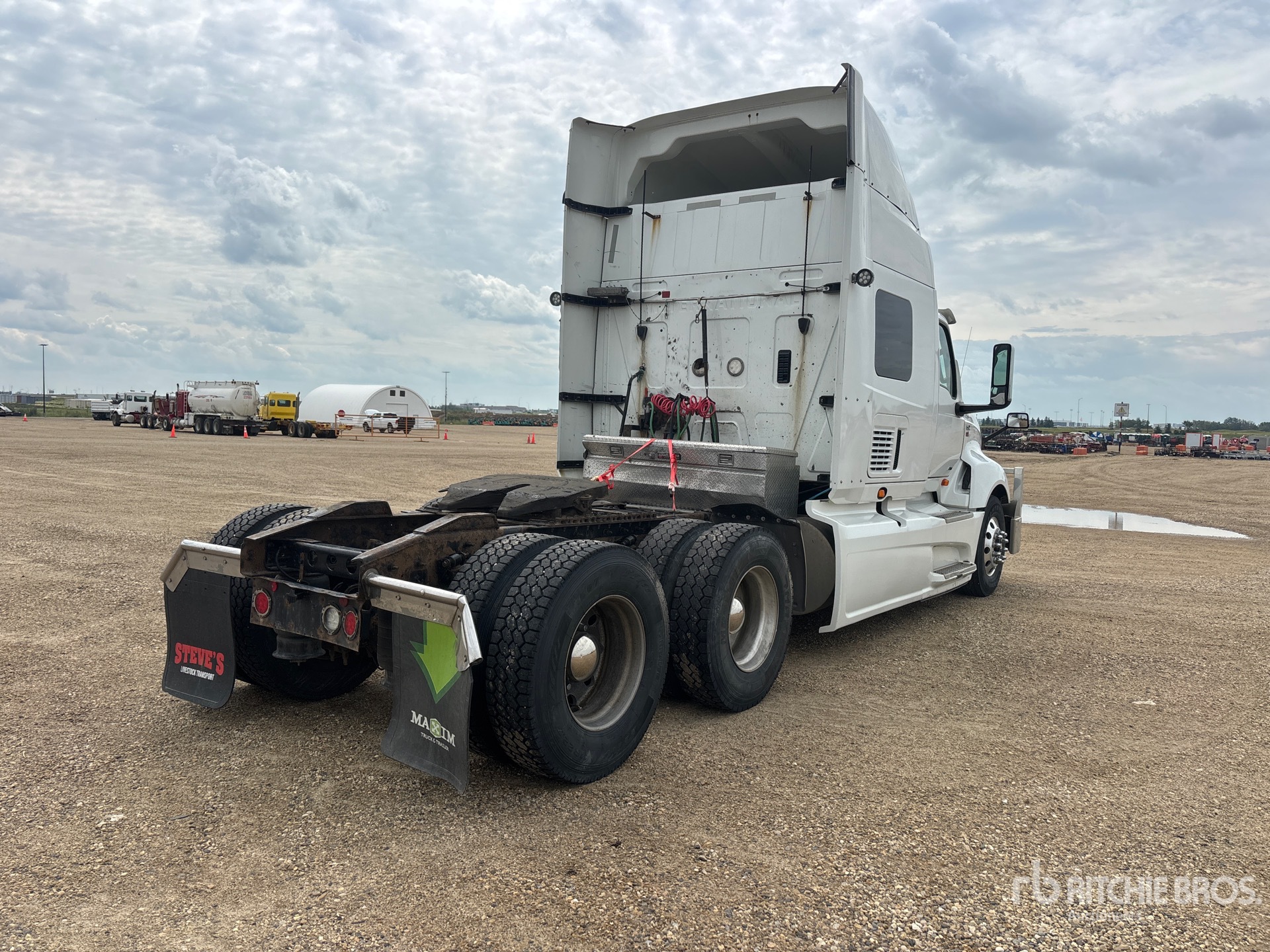 2019 International LT625