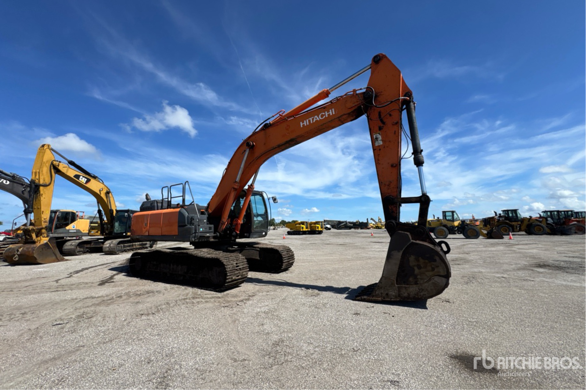2017 Hitachi ZX350LC-6N