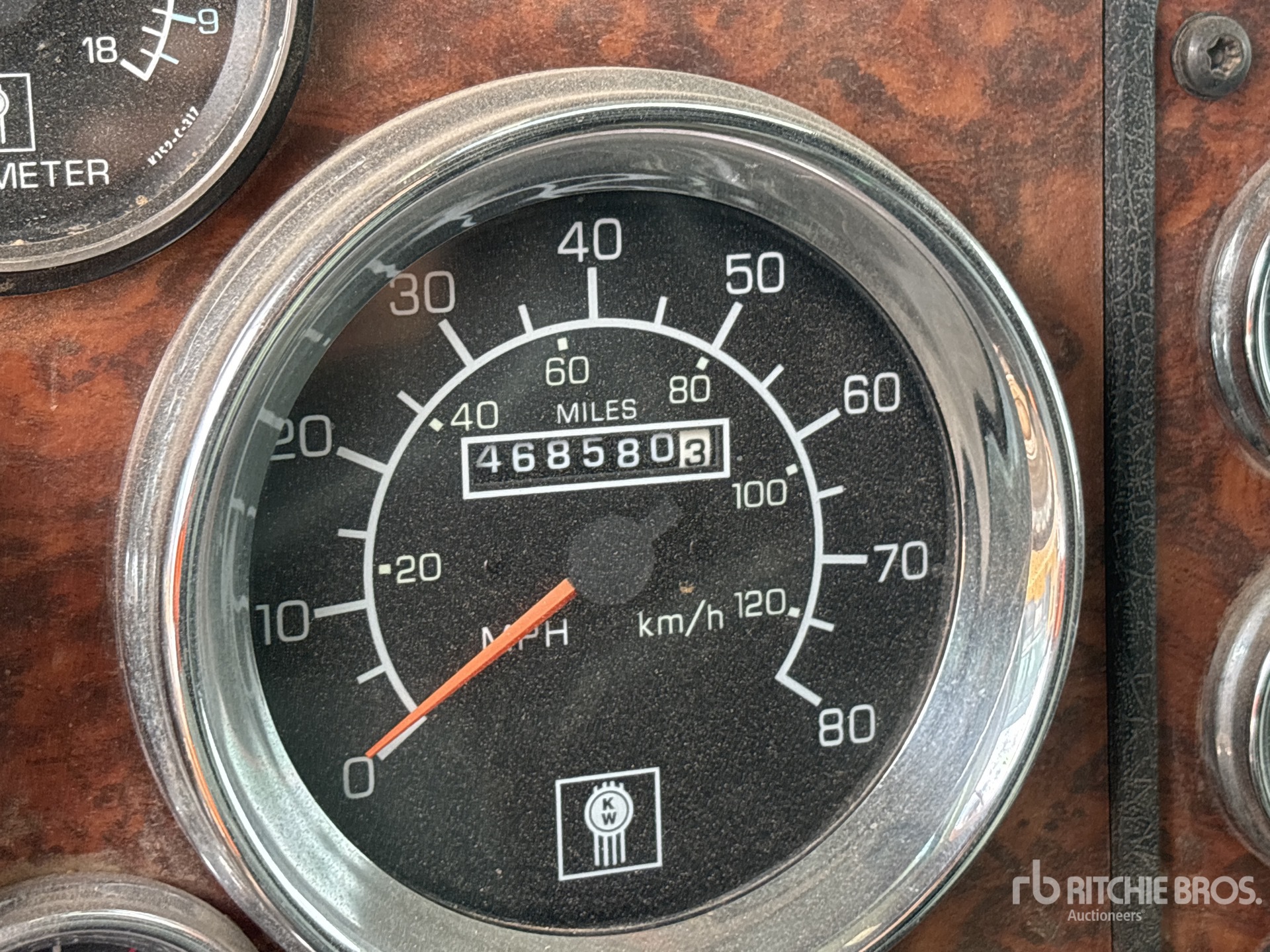 1999 Kenworth T800