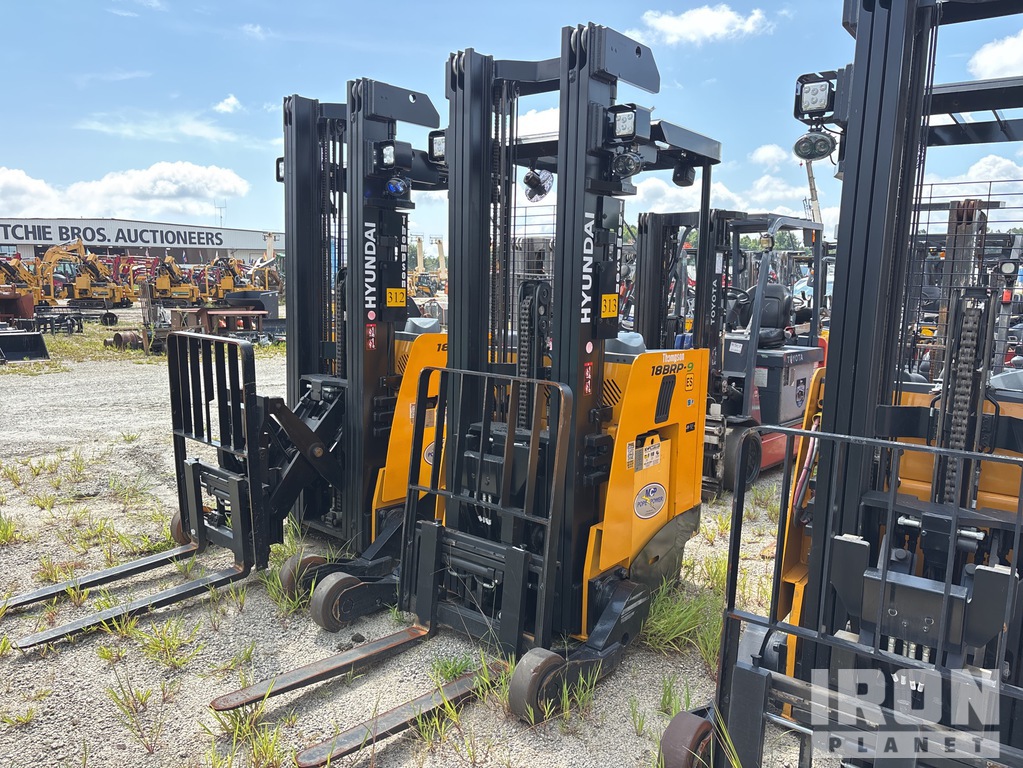 General Appearance - Lift Truck* with Foto, angolo anteriore sinistro