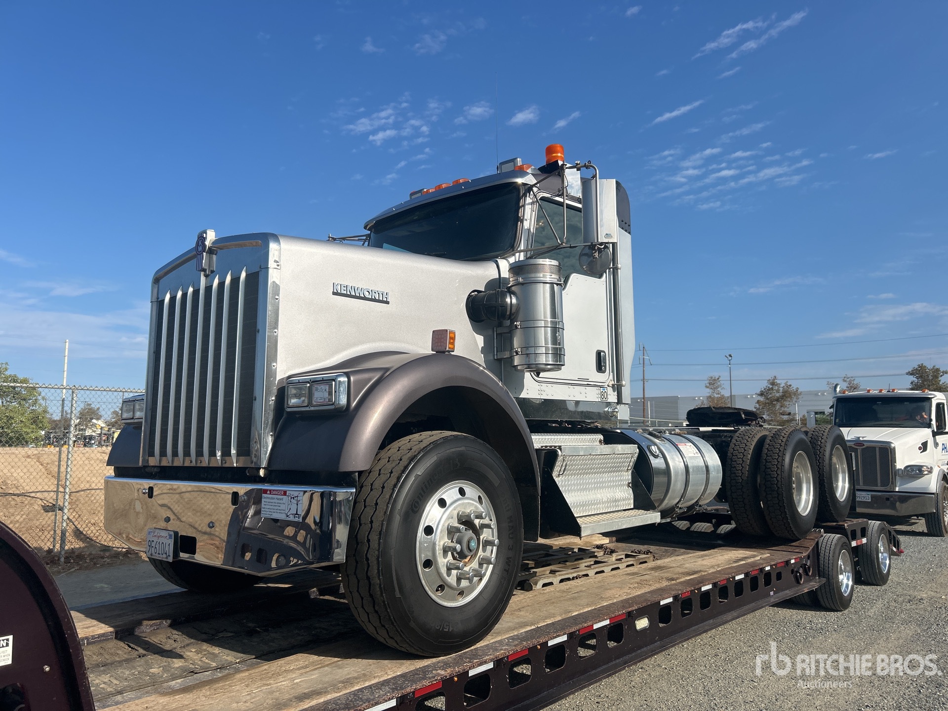 2011 Kenworth W900