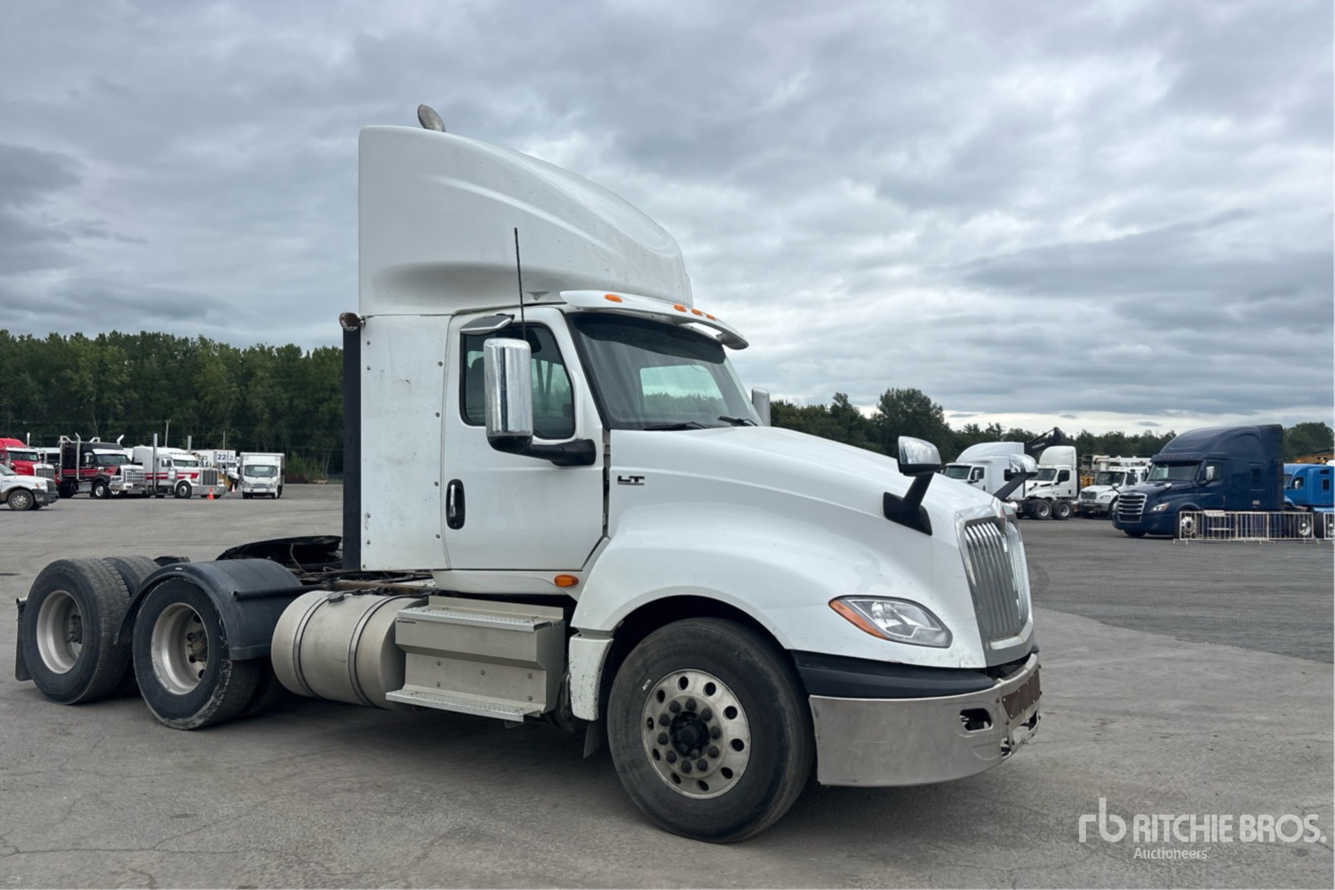 2018 International LT625