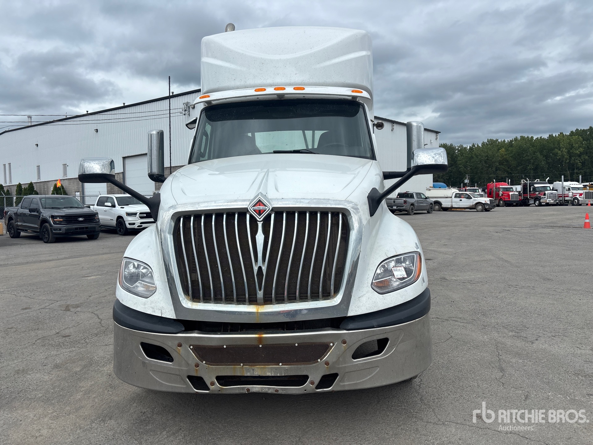 2018 International LT625