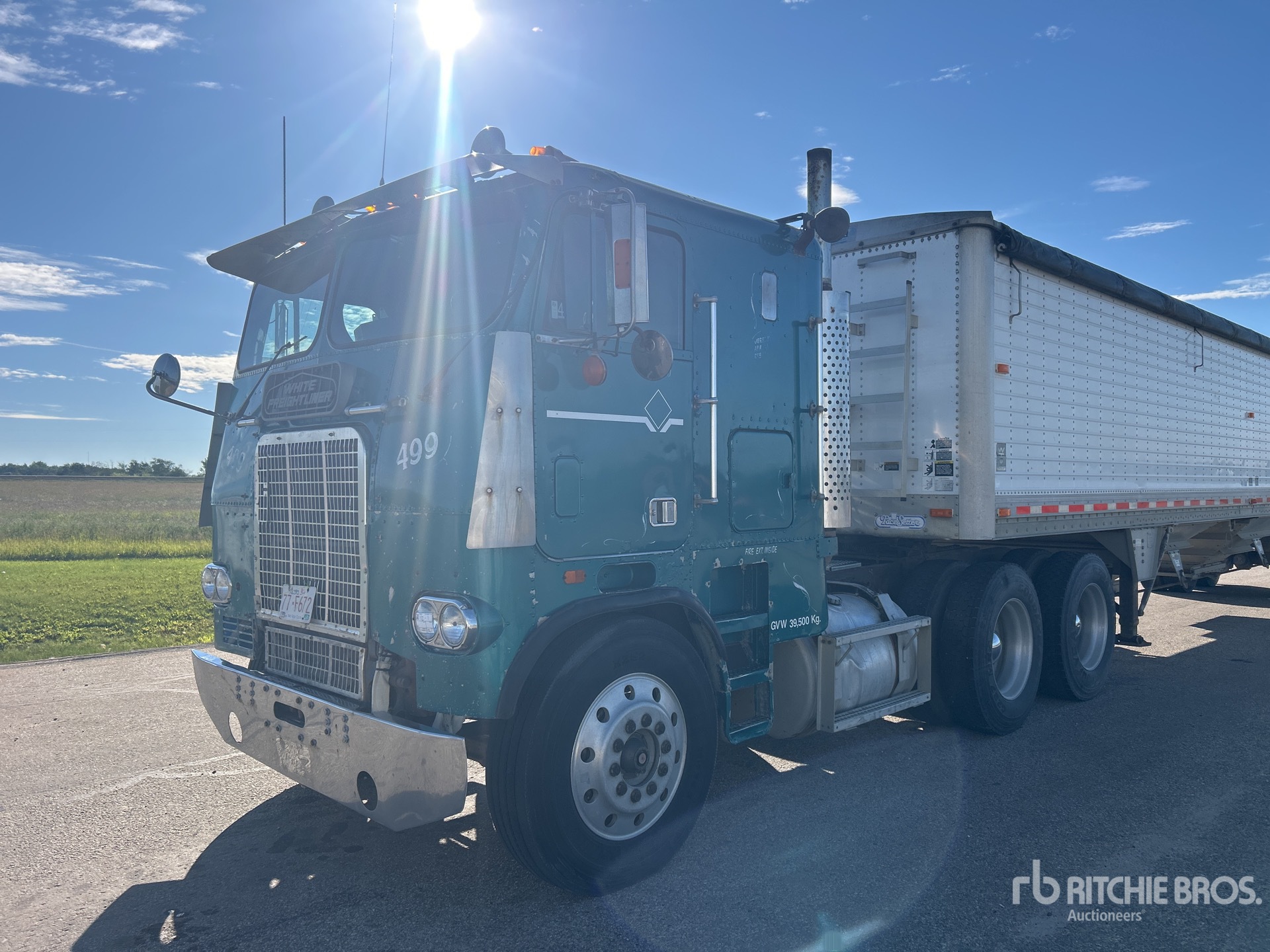 1980 Freightliner T8664T