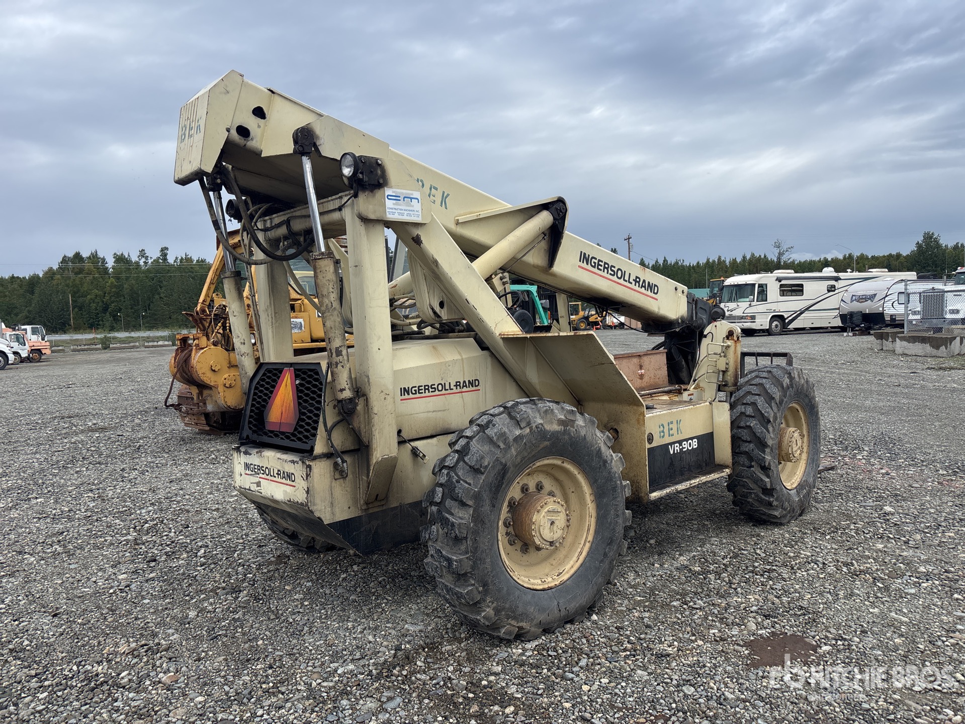 General Appearance with Picture, Right Rear Corner