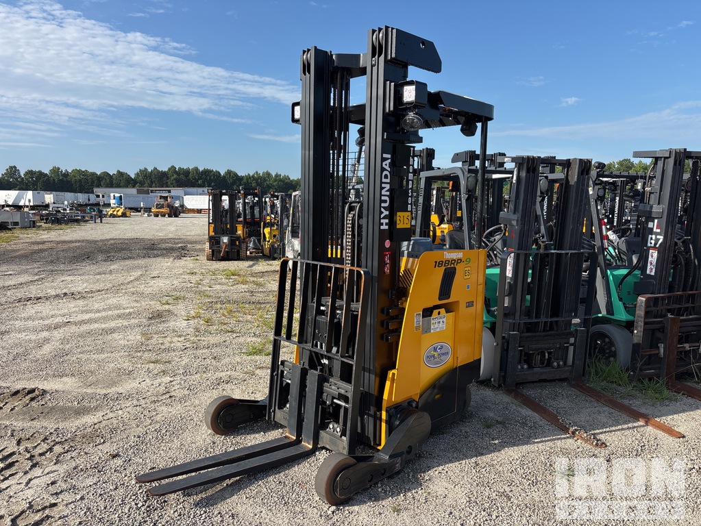 General Appearance - Lift Truck* with Foto, angolo anteriore sinistro