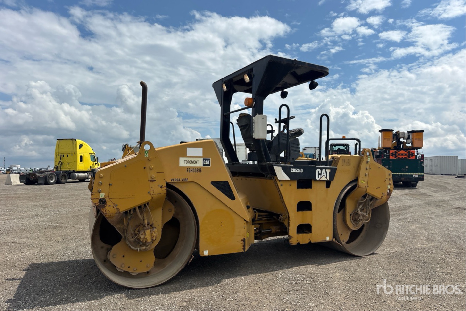 2009 Caterpillar CB-534D