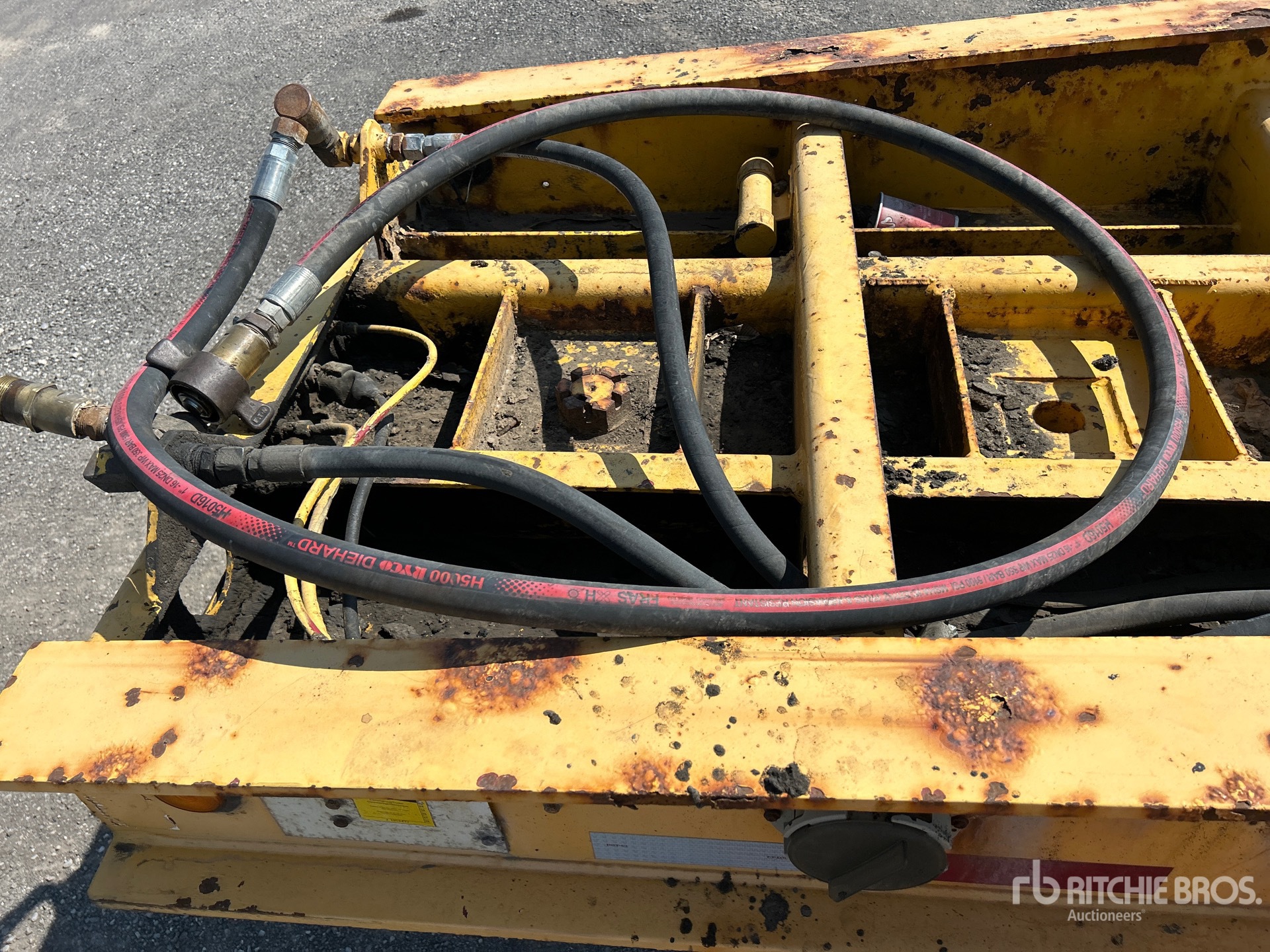 1998 Aspen Tri/A Removable Gooseneck