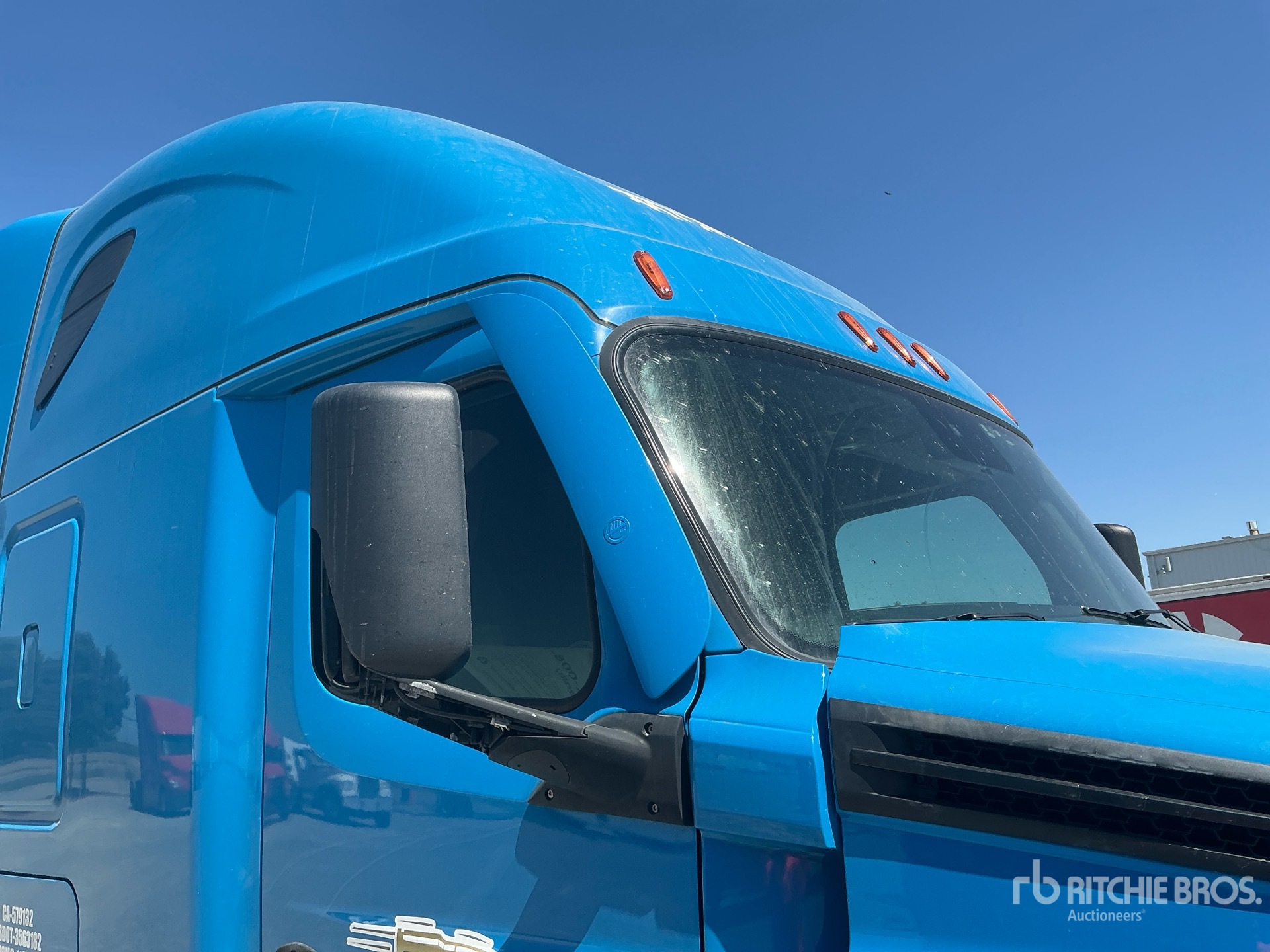 2021 Freightliner CASCADIA 126