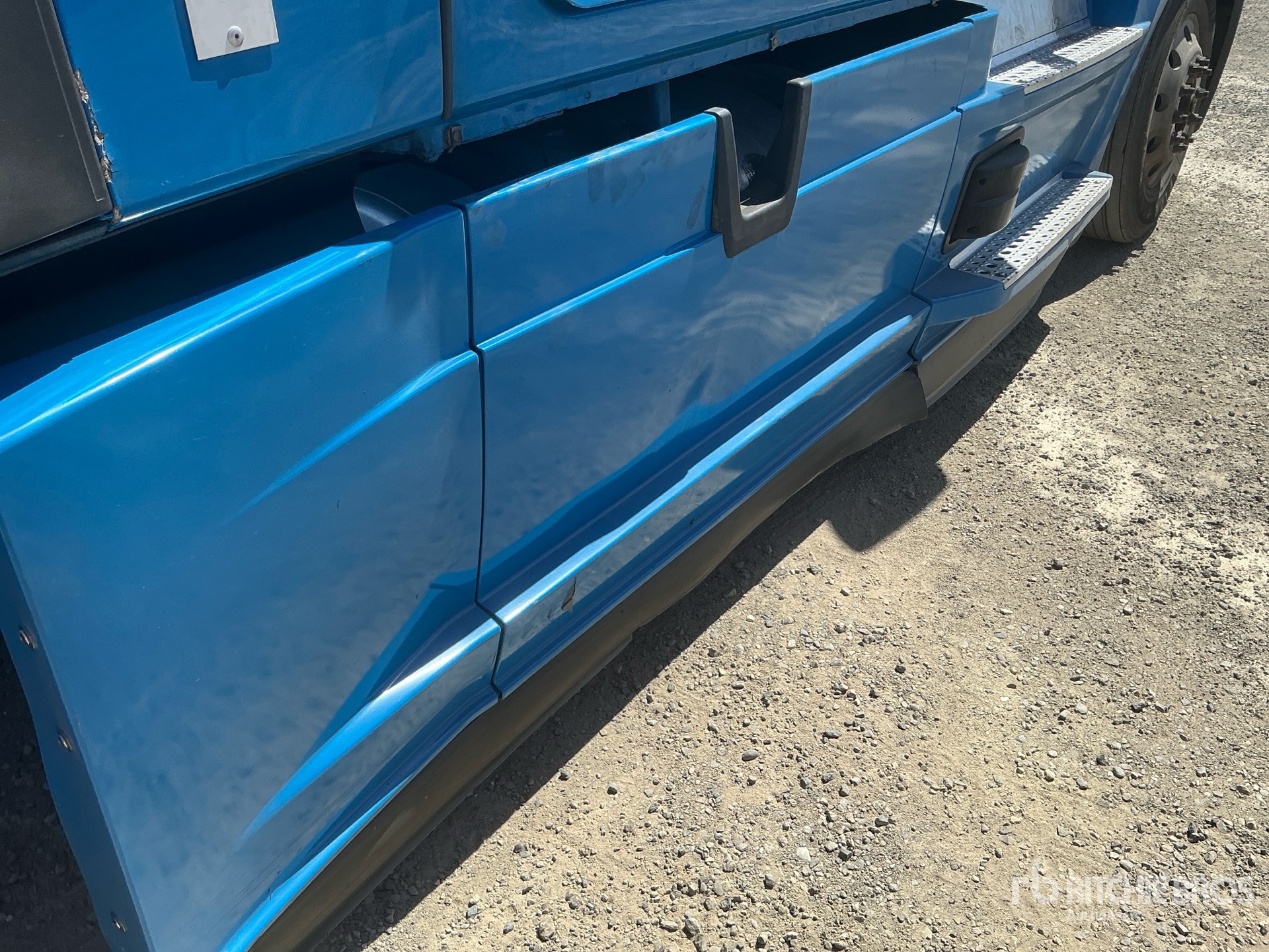 2021 Freightliner CASCADIA 126