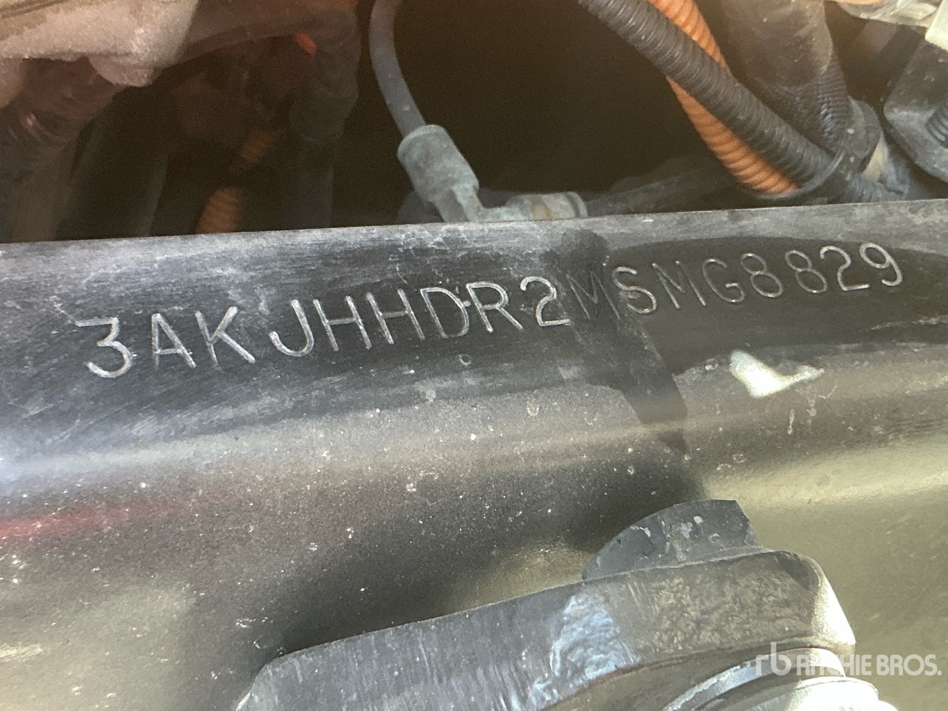 2021 Freightliner CASCADIA 126