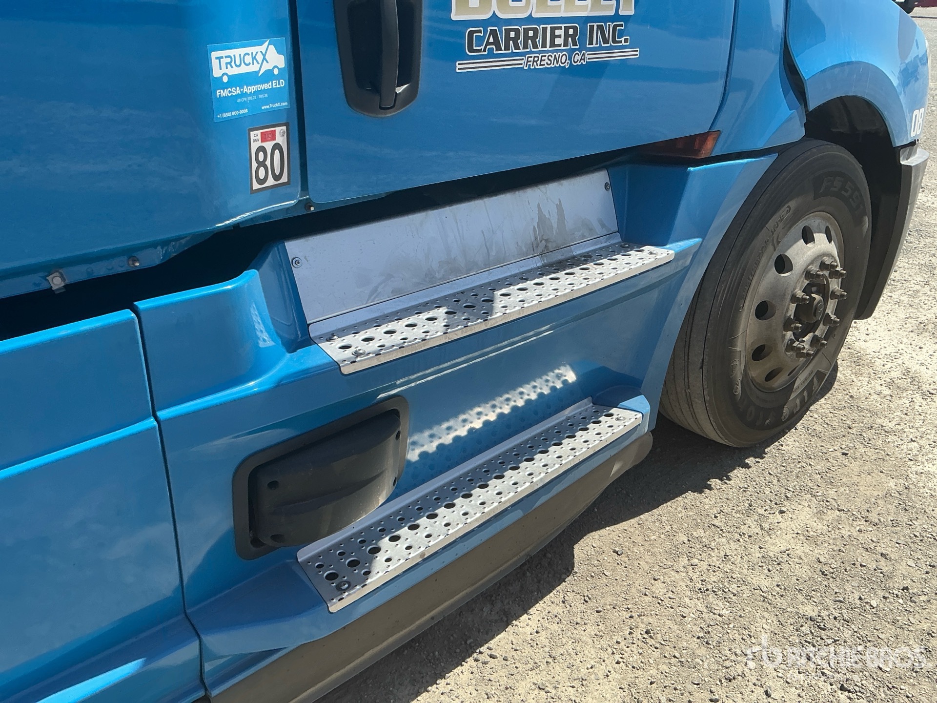 2021 Freightliner CASCADIA 126