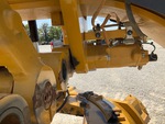 Hydraulics with Saddle Lock Pin