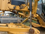 Hydraulics with Blade Lift Cylinders