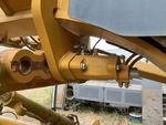Hydraulics with Saddle Lock Pin