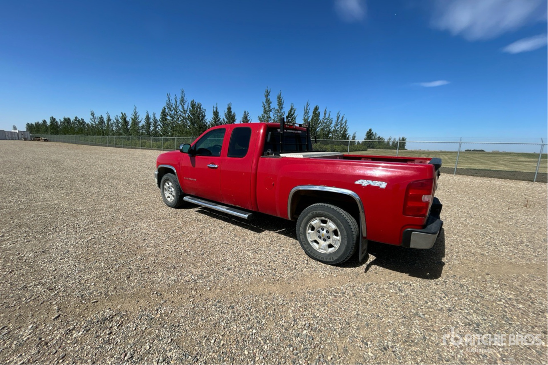 General Appearance with Picture, Left Rear Corner