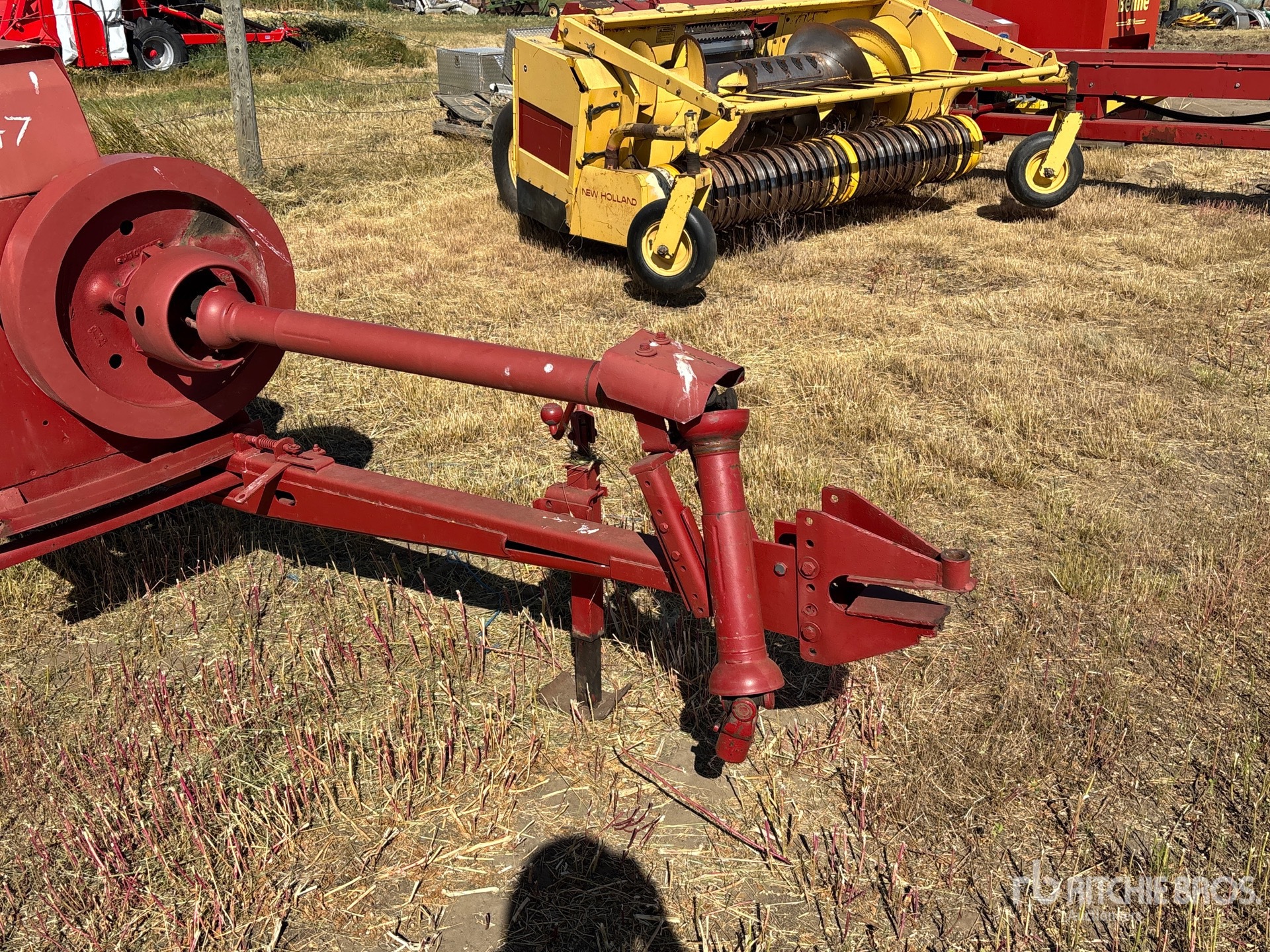 New Holland 275