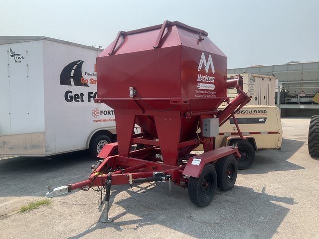 3 ton T/A Feed Train - 3 Ton Mobile Bulk Bin 3 ton T/A Feed Train - 3 Ton Mobile Bulk Bin