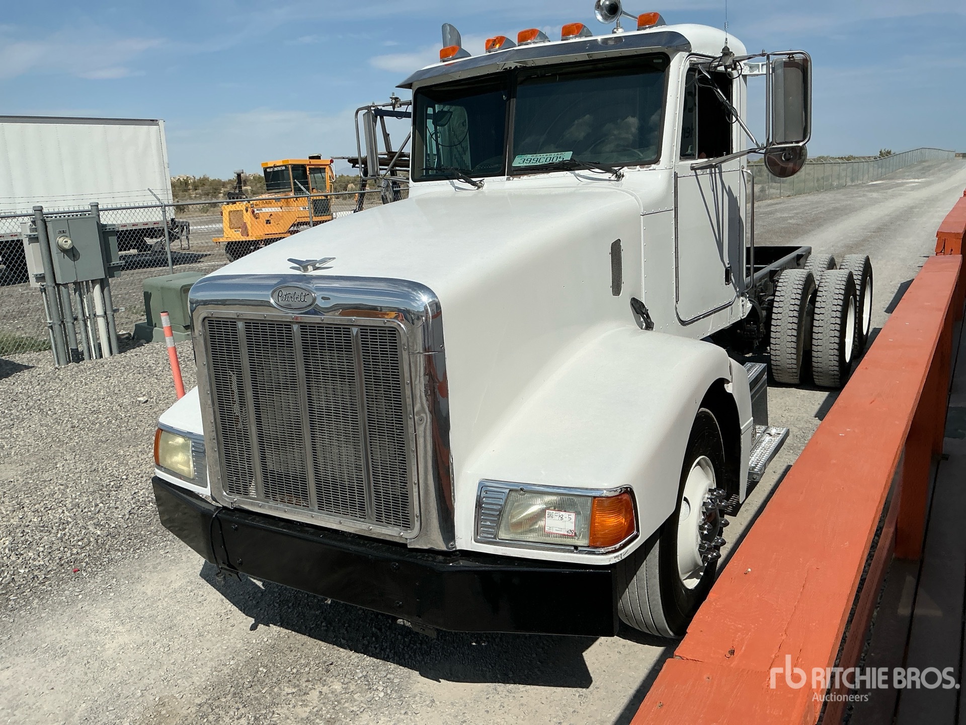 1999 Peterbilt 567