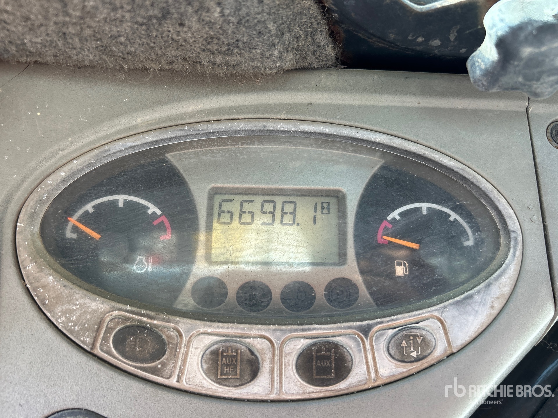 2008 Bobcat T300
