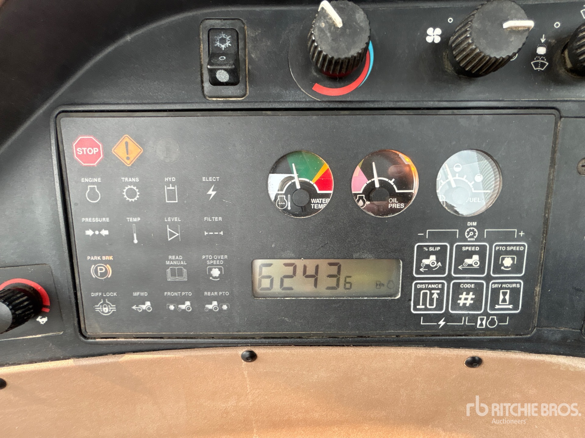 1995 John Deere 8100