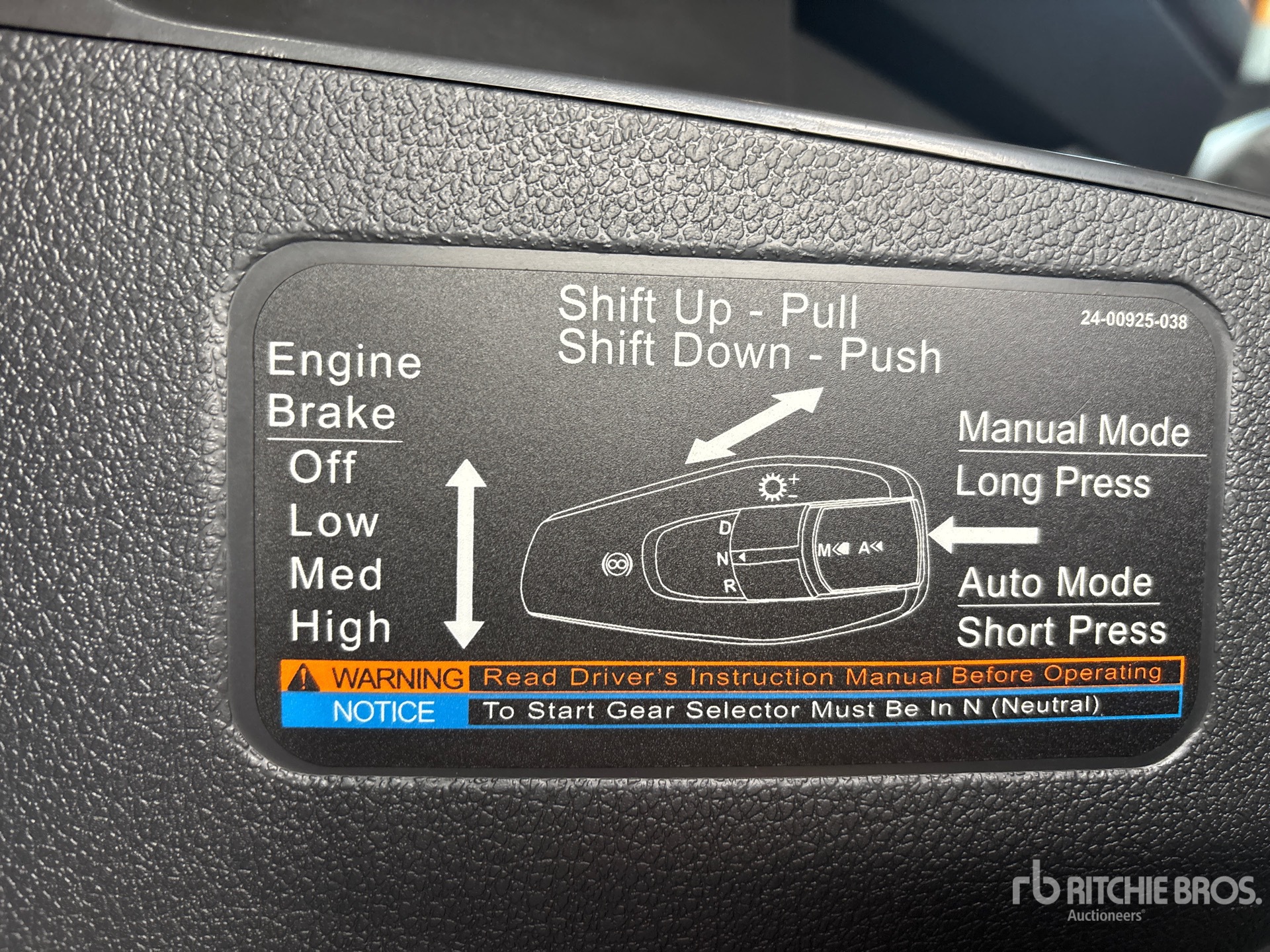 2019 Freightliner CASCADIA 126