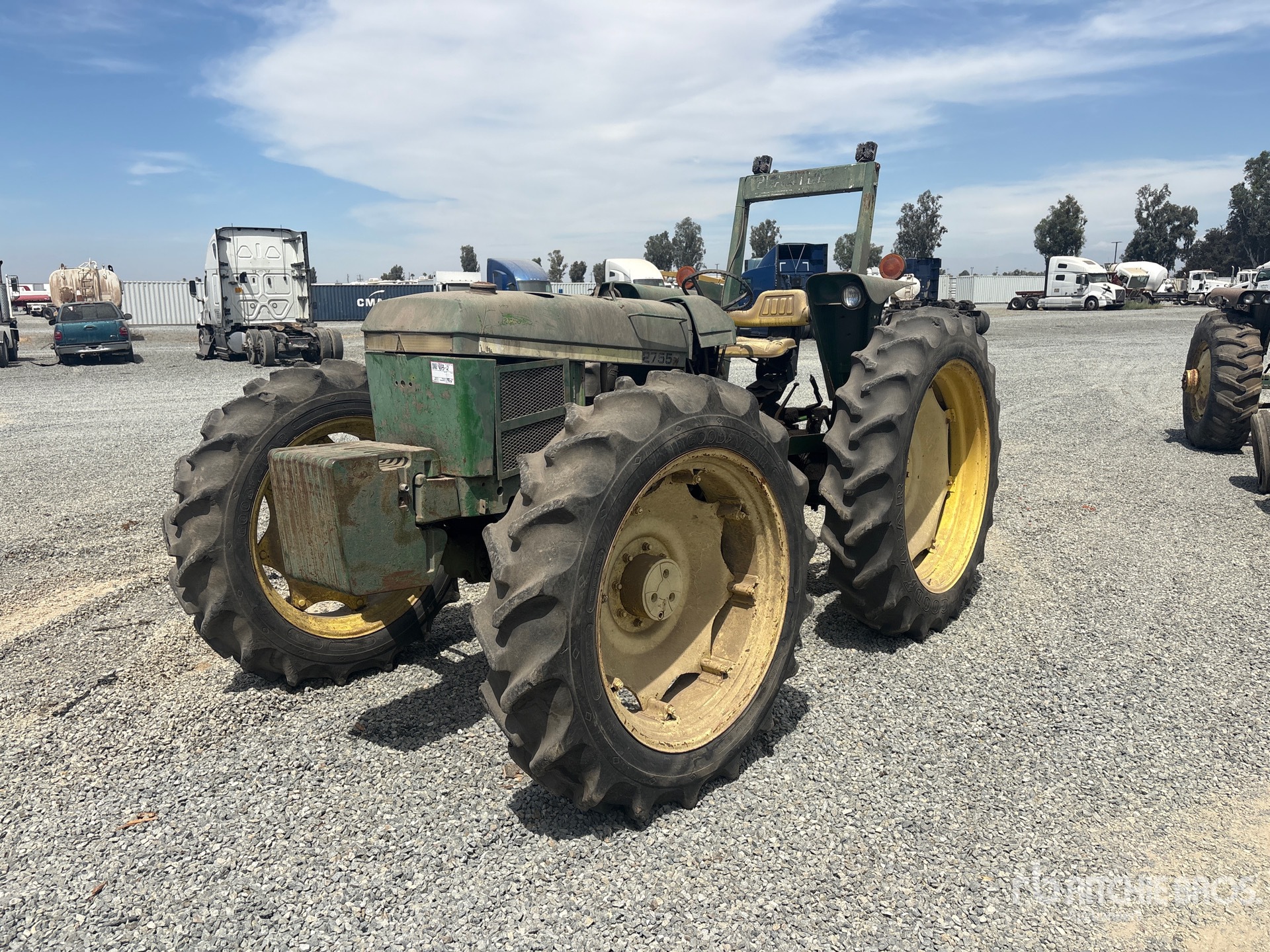 John Deere 2755