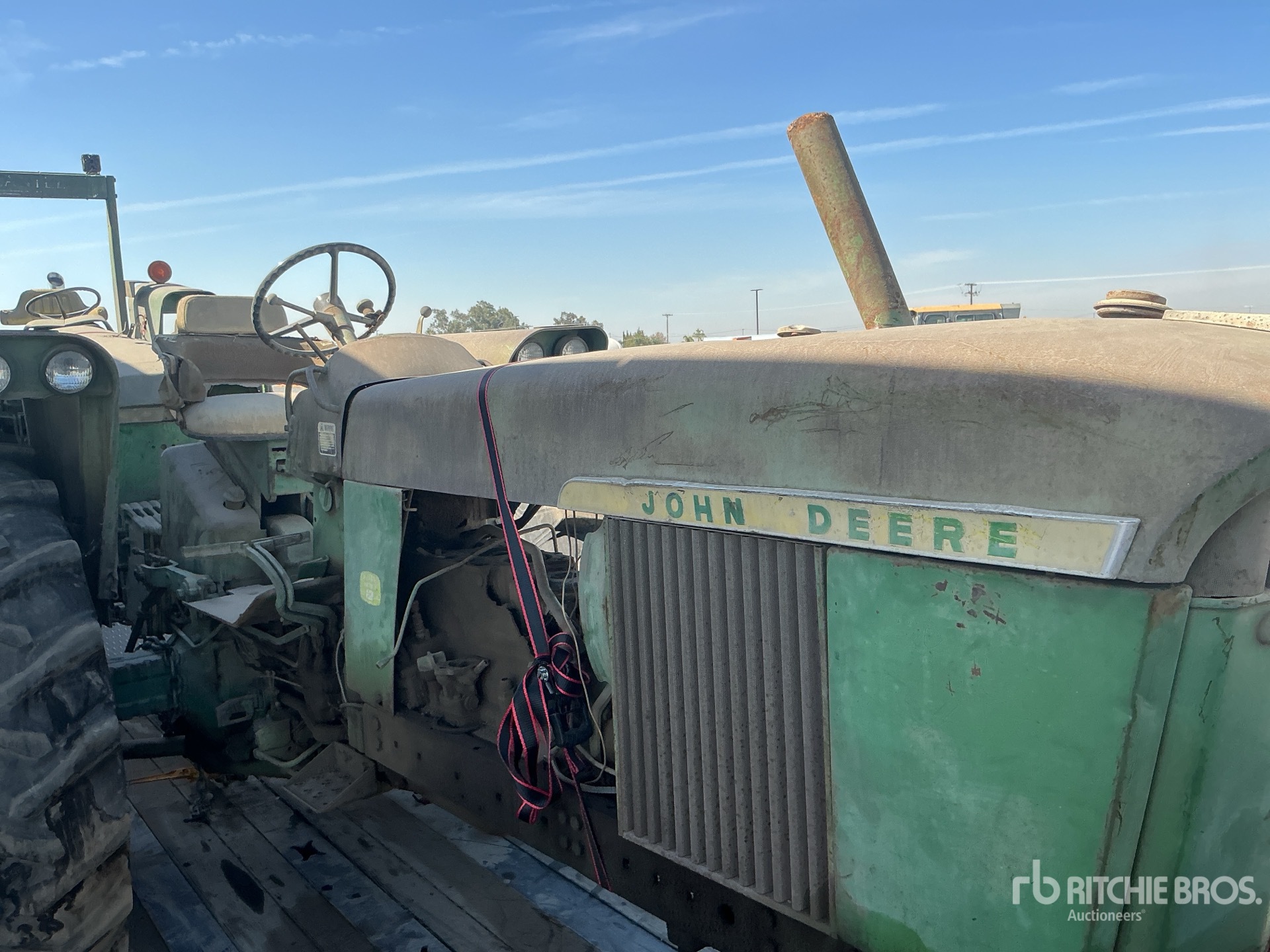 John Deere 4440