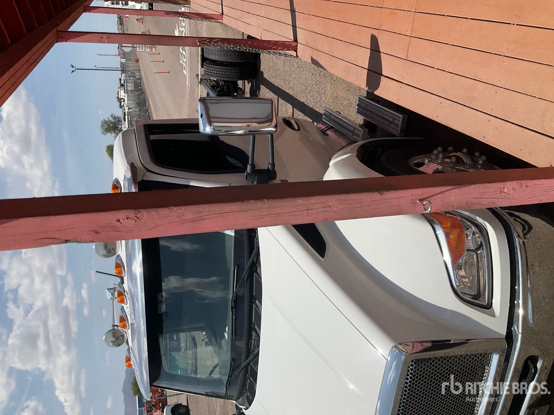 2024 Kenworth T280