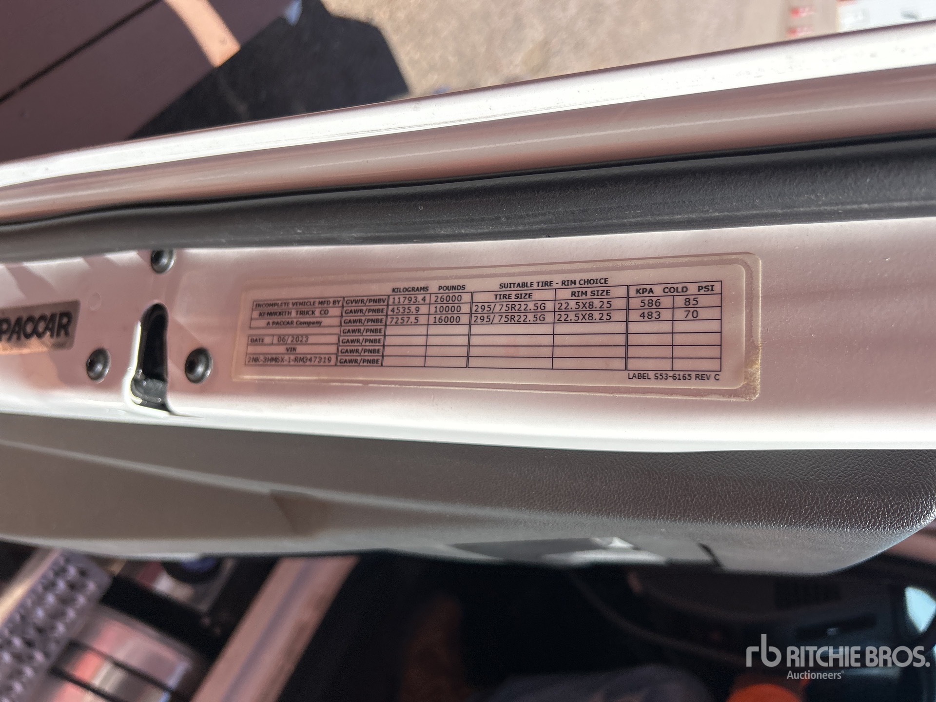 2024 Kenworth T280