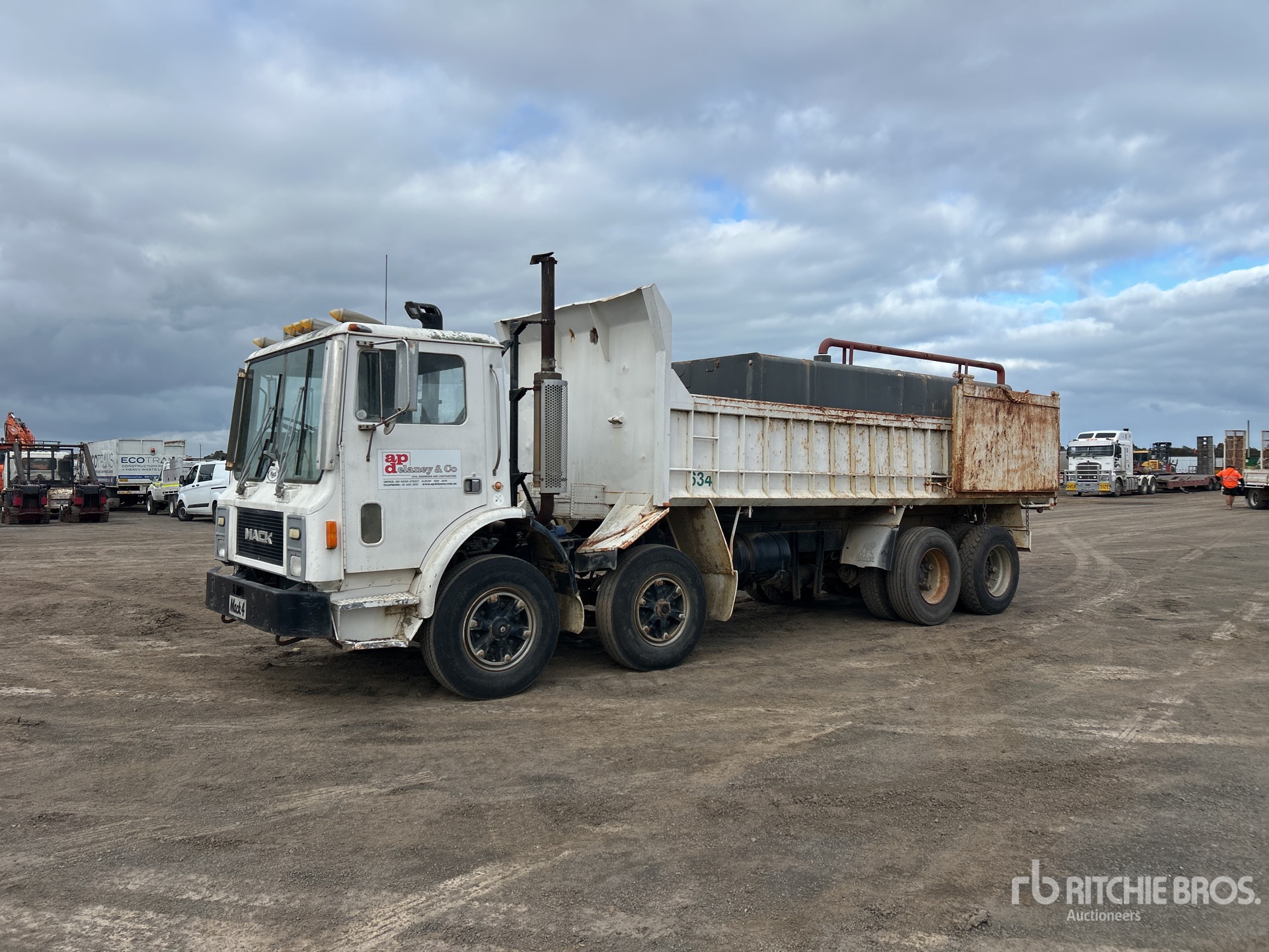1983 Mack 8x4