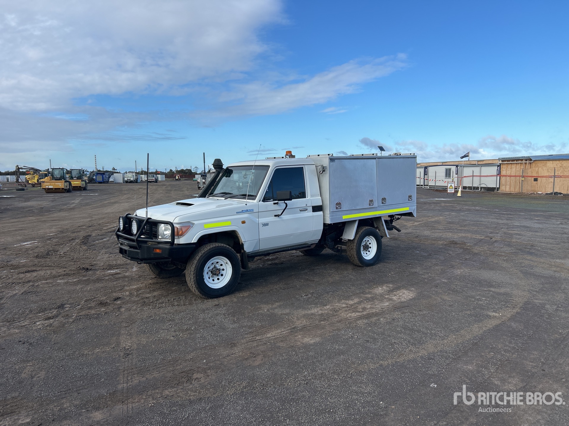 2010 Toyota LANDCRUISER
