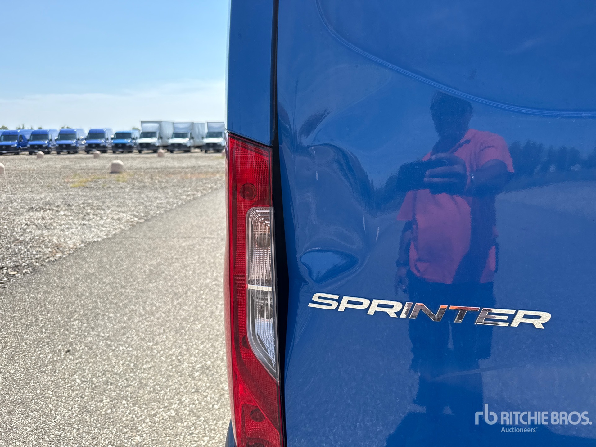 2024 Mercedes-Benz SPRINTER 211 CD