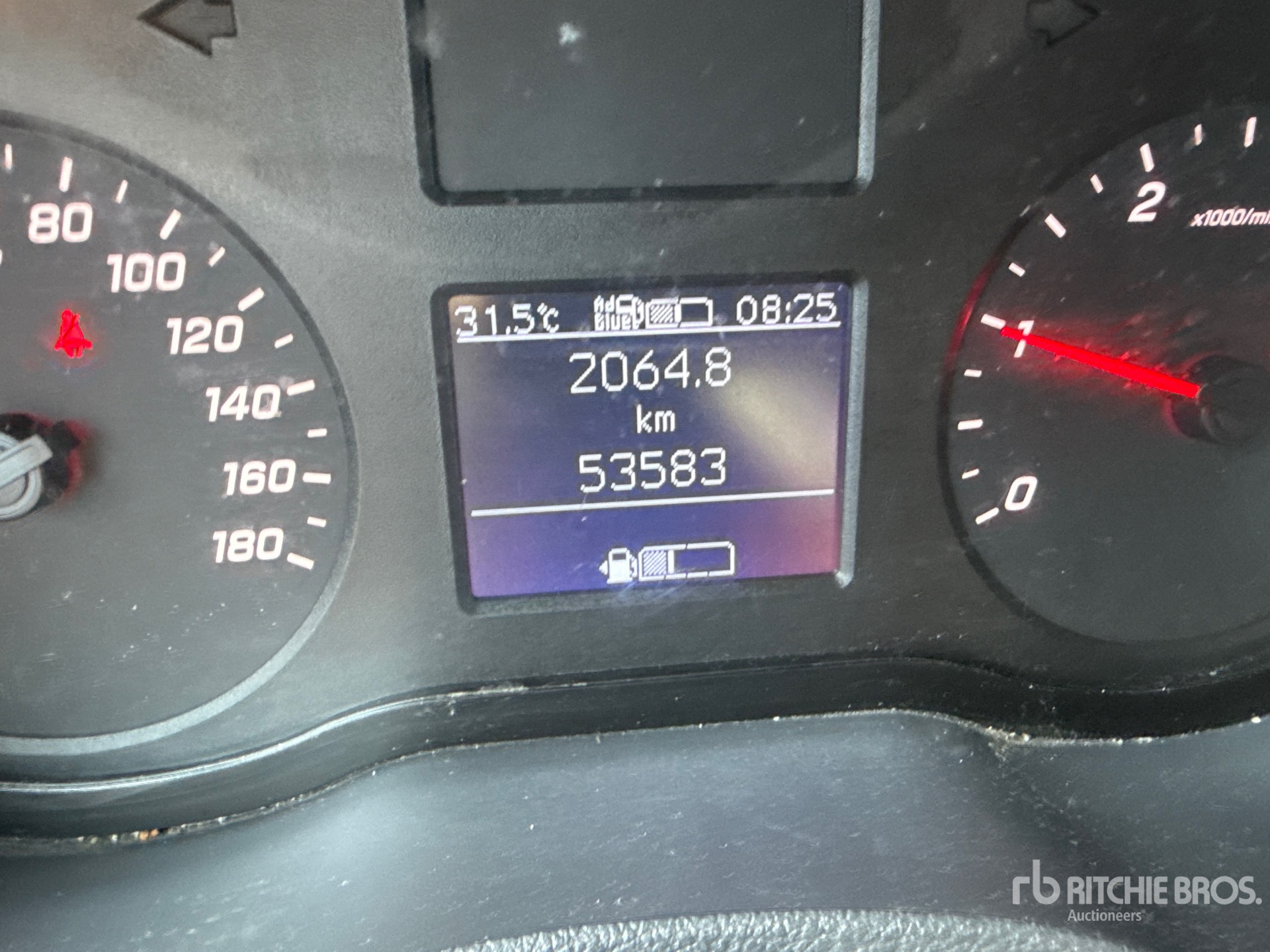 2024 Mercedes-Benz SPRINTER 211 CD
