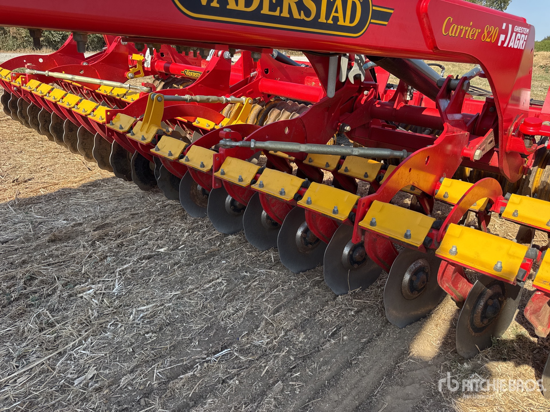2025 Vaderstad CARRIER 820