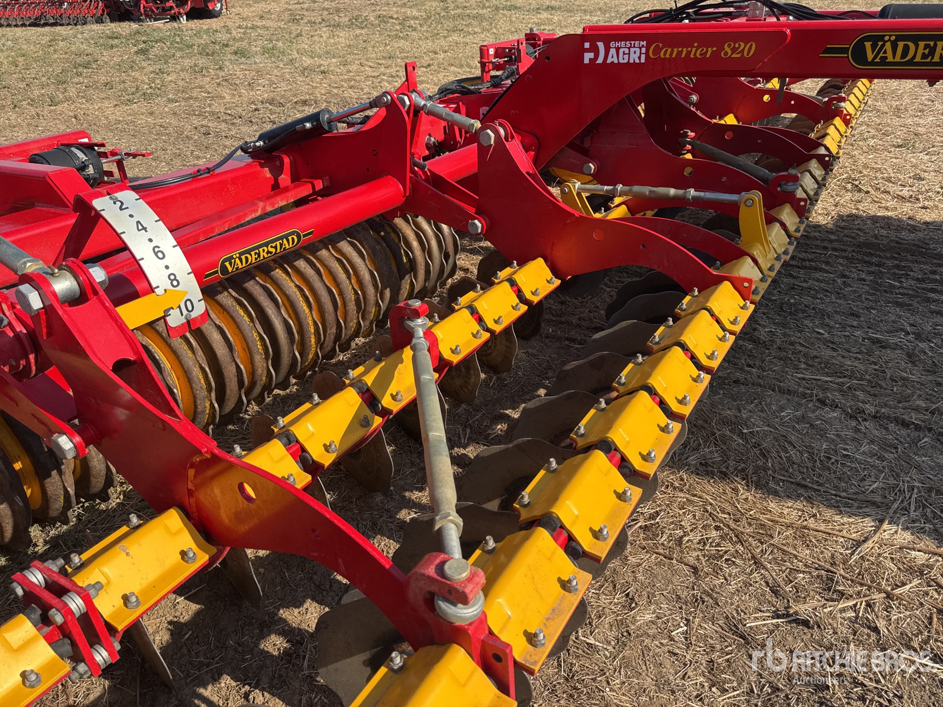 2025 Vaderstad CARRIER 820