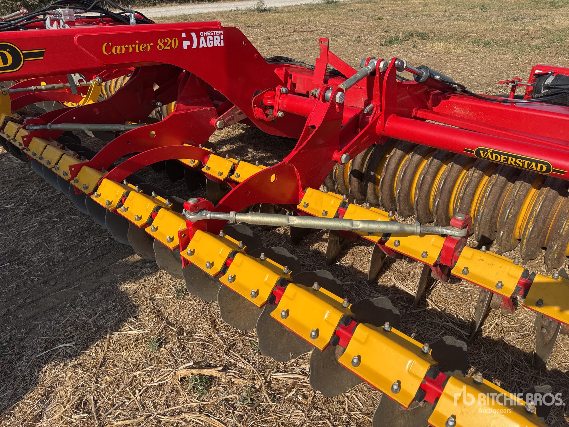 2025 Vaderstad CARRIER 820