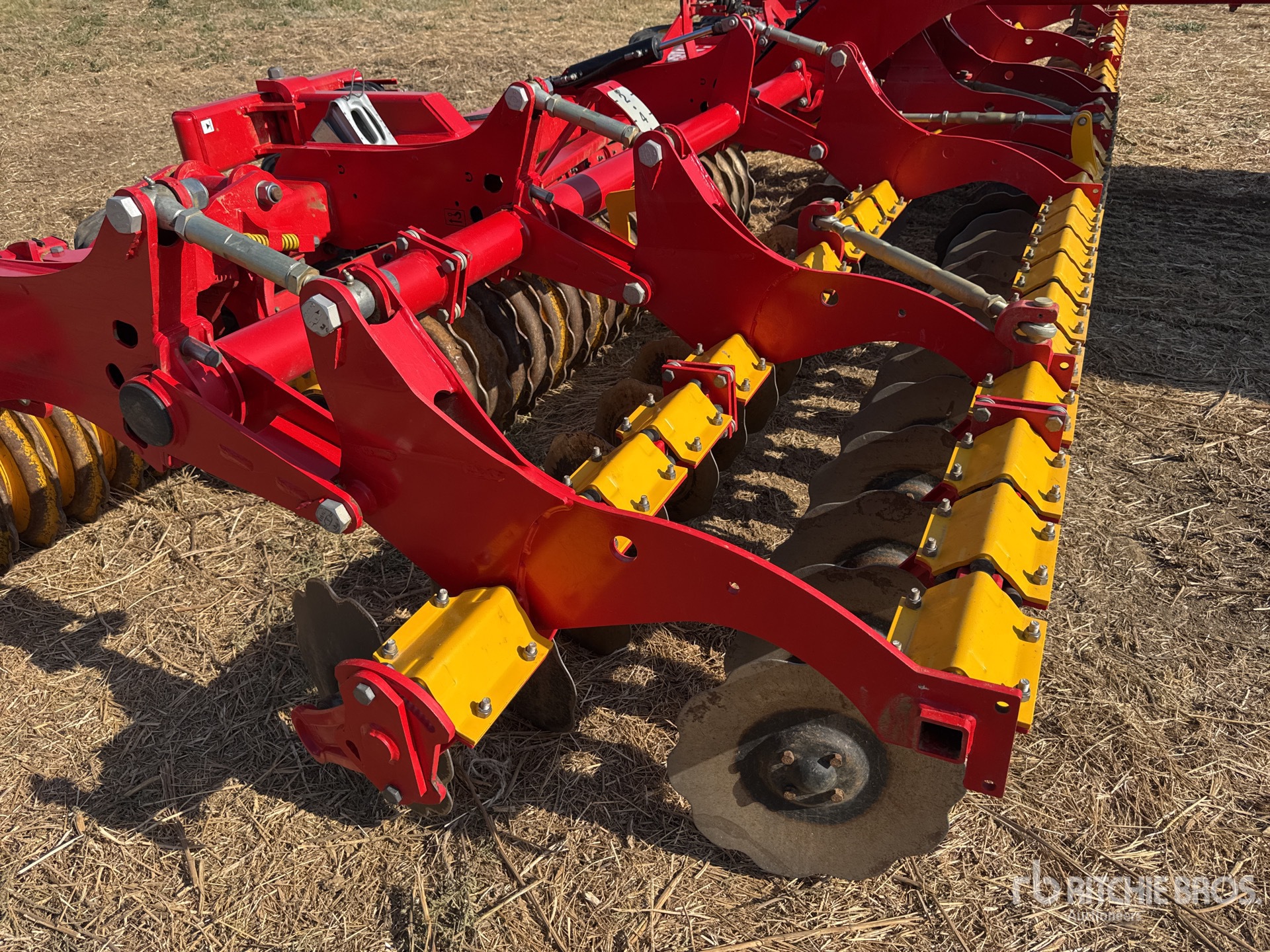 2025 Vaderstad CARRIER 820