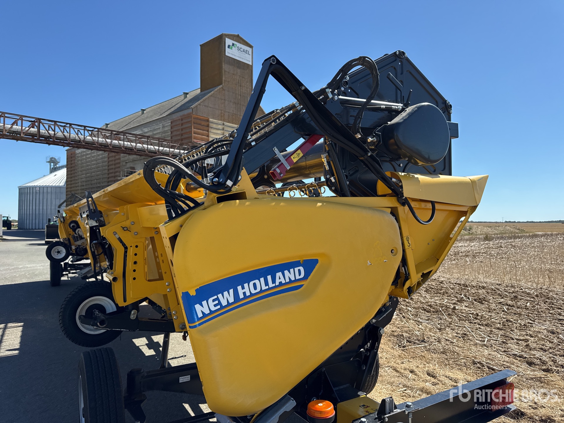 2023 New Holland CR9.90